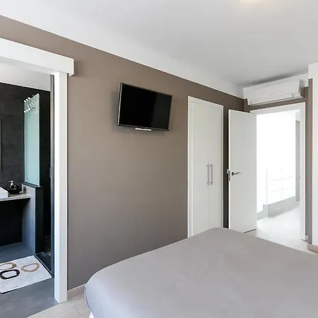 Casa Paraiso * シウタデリャ